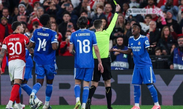 组图：欧冠皇马1-0本菲卡 小熊破门染黄+遭歧视罢赛