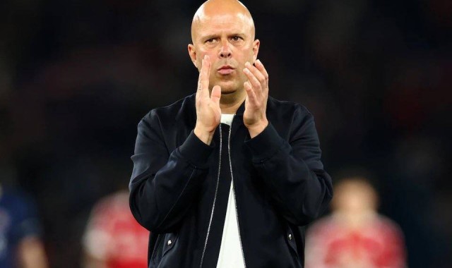 不会解雇斯洛特！英超落后21分，欧冠濒临出局，曝利物浦拒绝换帅