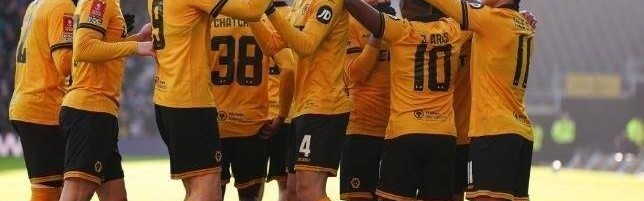 触底反弹？从开季惨不忍睹到近5场不败，爱德华兹让狼队找回自信